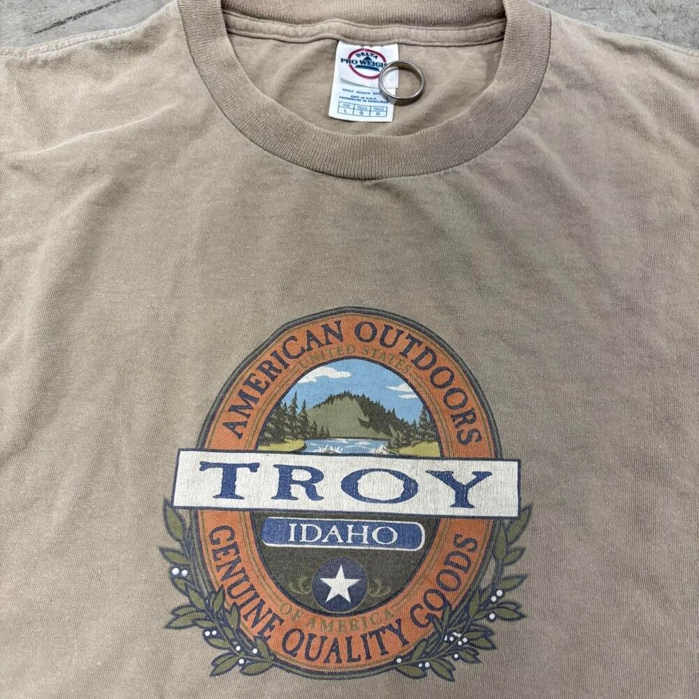 American-vintage Men's Tan and Brown T-shirt